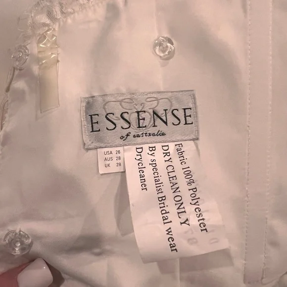 Essense of Australia Wedding Dress D1410 - Picture 6 of 11